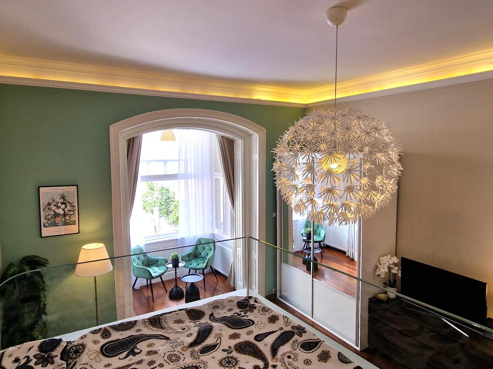 Apartment Exclusive View Cvjetni trg Zagreb Exterior foto